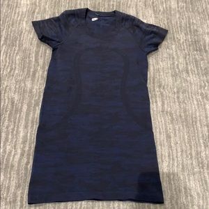 Lululemon short sleeve  top